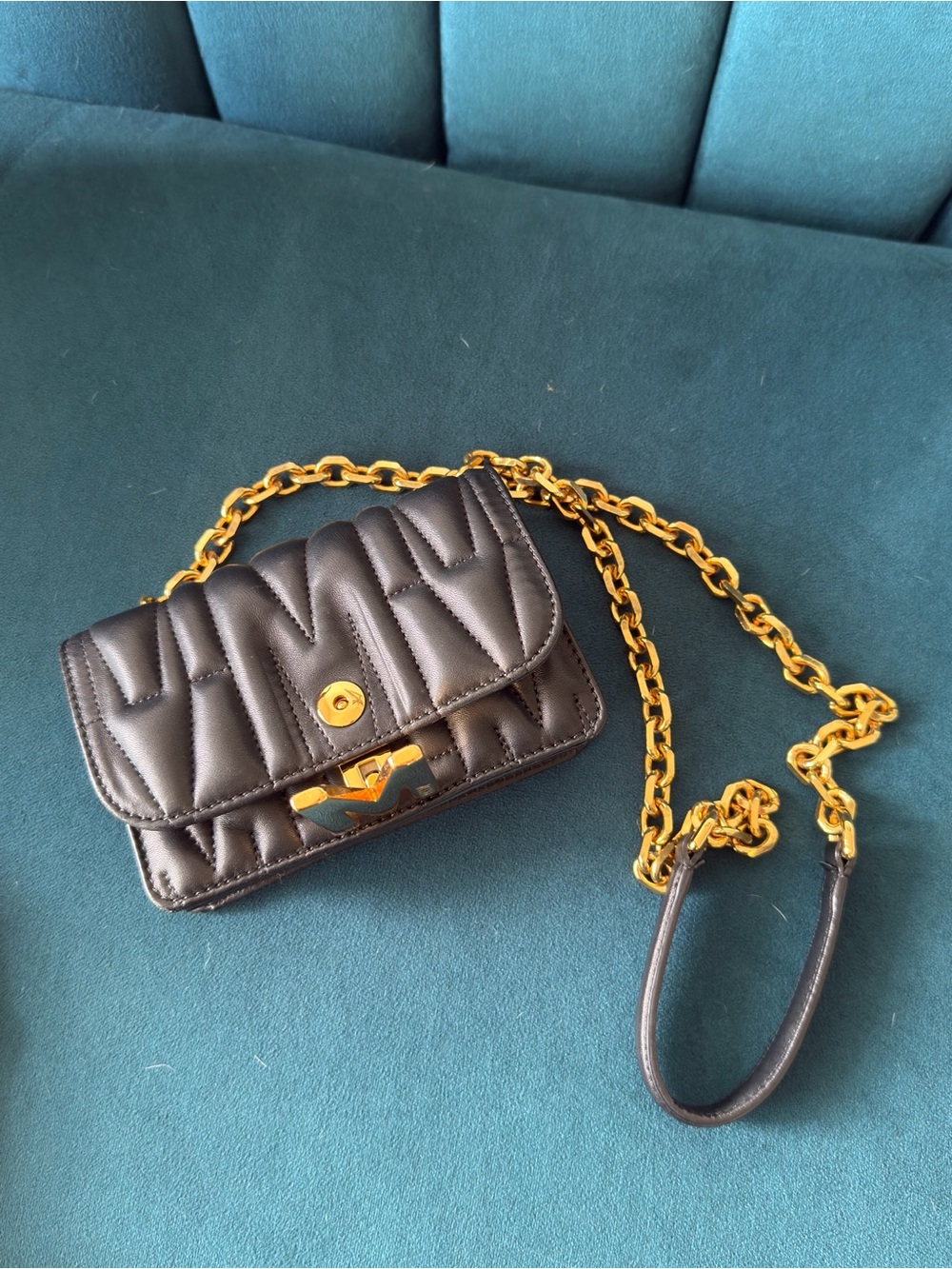 Authentic Moschino Black Quilted Leather Crossbody with Gold 'M' Logo and Chain - Picture 2 of 9